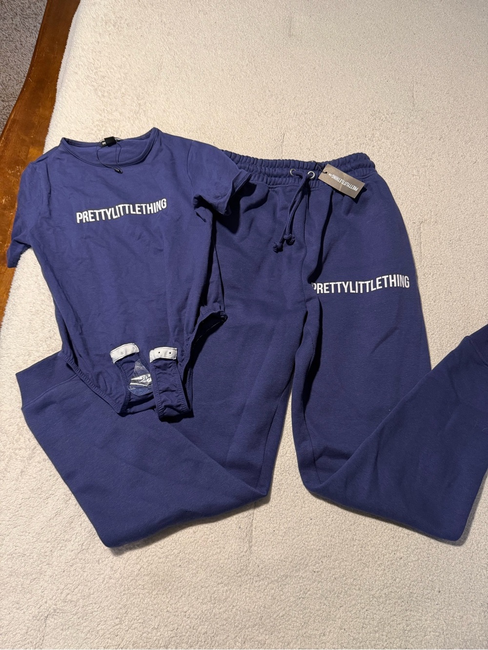 PrettyLittleThing Kids Navy Logo Sweatshirt & Joggers Set